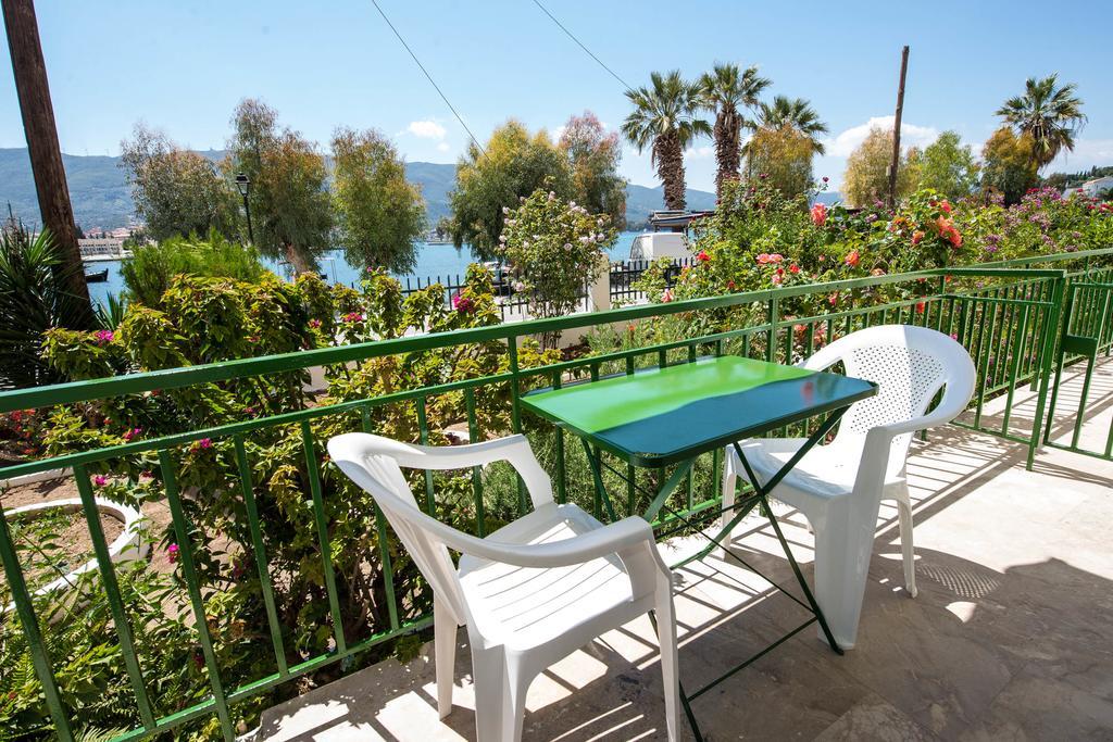 Matrona Apartments Poros Town Exterior foto
